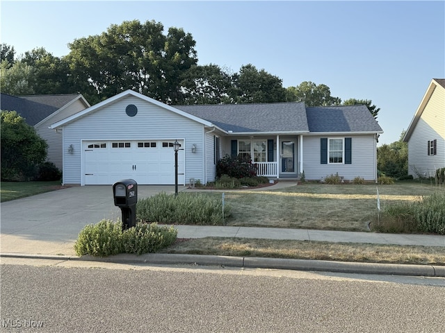 425 Hickory Dr SE, New Philadelphia, OH 44663 - photo 1