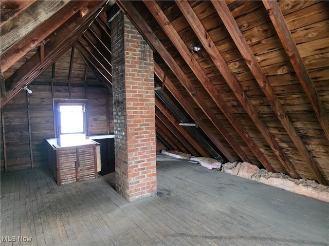 991 Helmsdale Rd, Cleveland, OH 44112 - photo 29