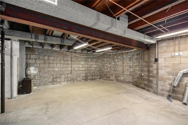 7010 Clement Ave, Cleveland, OH 44105 - photo 28