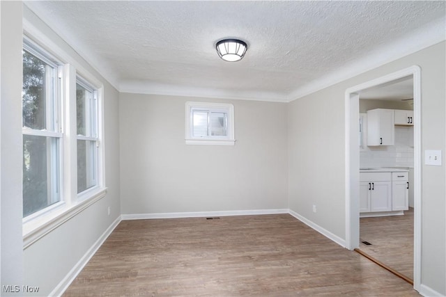 13804 Rexwood Ave, Garfield Heights, OH 44105 - photo 6