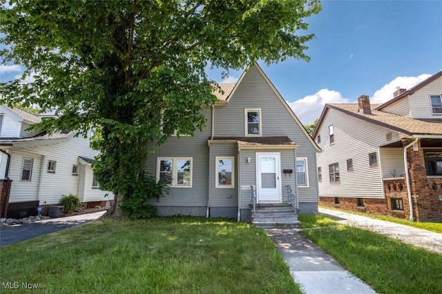 13804 Rexwood Ave, Garfield Heights, OH 44105 - photo 1