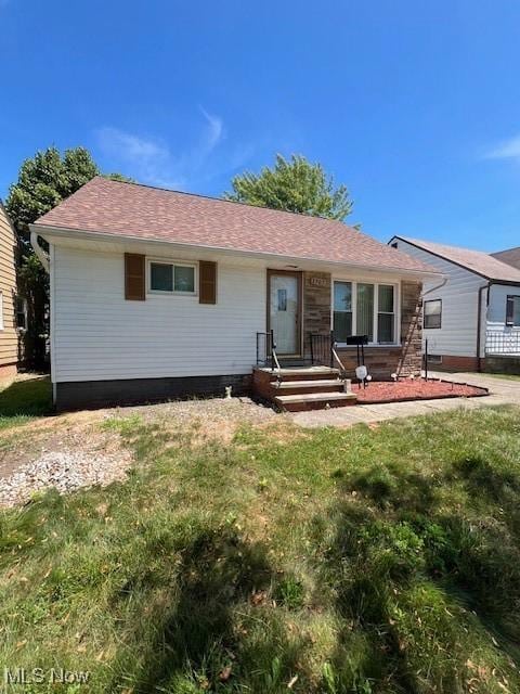 3905 Jo Ann Dr, Cleveland, OH 44128 - photo 3