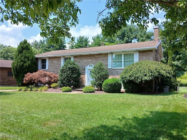 1806 Pennsylvania Ave, Belpre, OH 45714 - photo 1