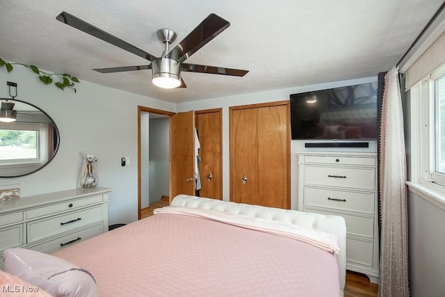 5403 Amherst Dr, Cleveland, OH 44129 - photo 21