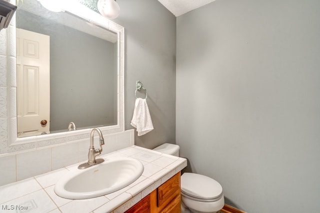 2218 Hiddenbrook St NE, Canton, OH 44721 - photo 25