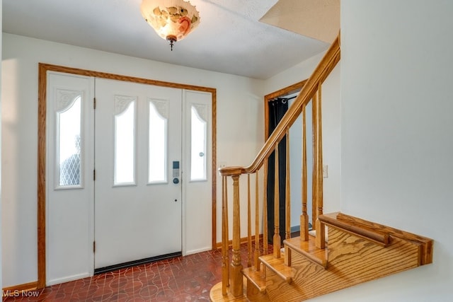 2218 Hiddenbrook St NE, Canton, OH 44721 - photo 2