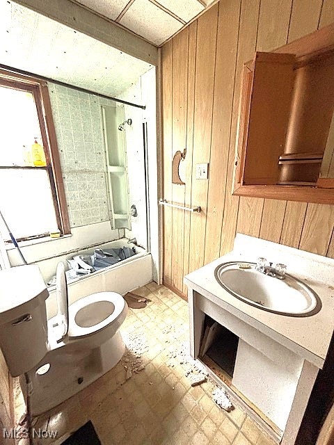 4014 E 54th St, Newburgh Heights, OH 44105 - photo 15