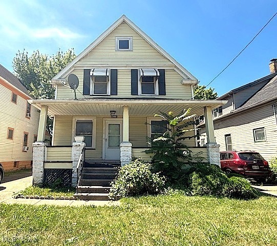 4014 E 54th St, Newburgh Heights, OH 44105 - photo 2