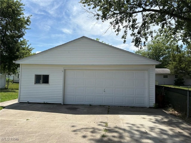 921 Rosewood Dr, Elyria, OH 44035 - photo 18