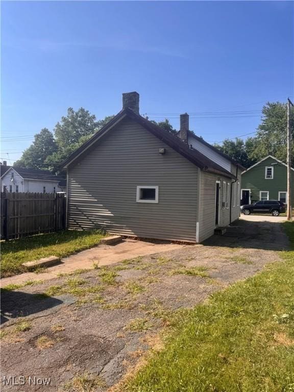 5008 Mcbride Ave, Cleveland, OH 44127 - photo 4