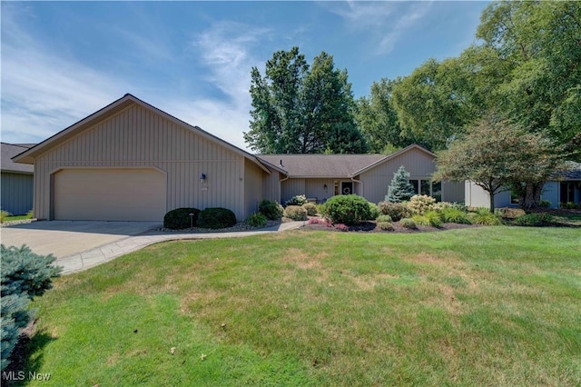 32833 Fallhaven Cir N, Ridgeville, OH 44039 - photo 2