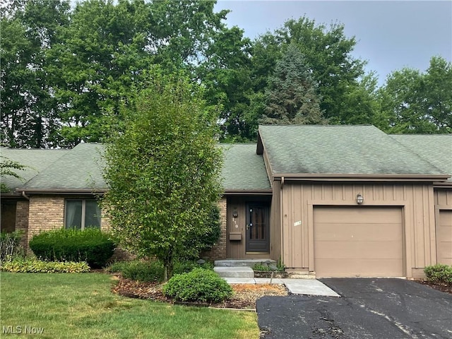 130 Topaz Trl, Cortland, OH 44410 - photo 1