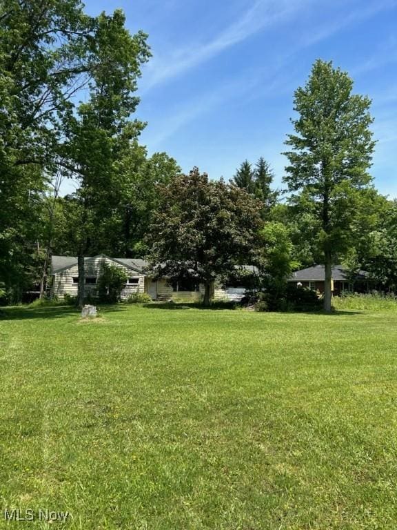 135 Kendall Park Rd, Peninsula, OH 44264 - photo 2