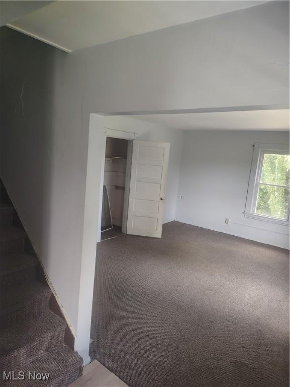 133 Parkway St, Struthers, OH 44471 - photo 2