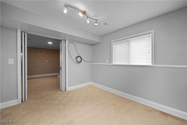 35868 Laurel Cir N, Ridgeville, OH 44039 - photo 28