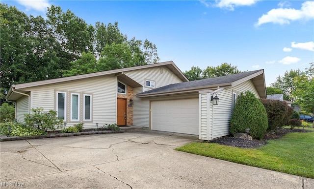 35868 Laurel Cir N, Ridgeville, OH 44039 - photo 1