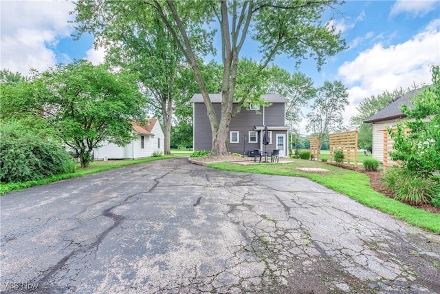 5730 Canterbury Rd, North Olmsted, OH 44070 - photo 34