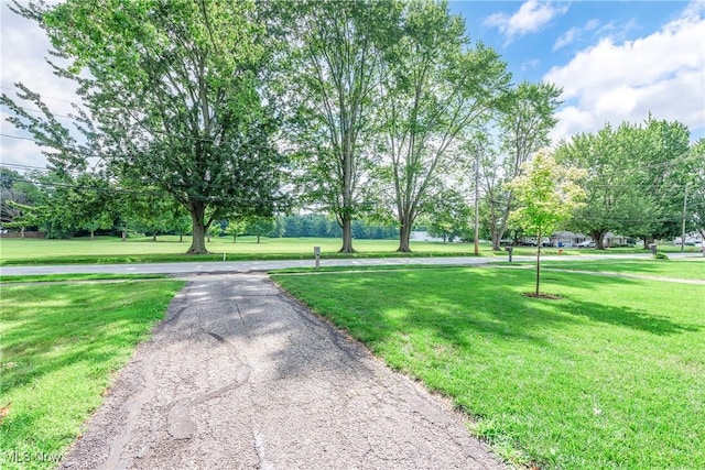 5730 Canterbury Rd, North Olmsted, OH 44070 - photo 35