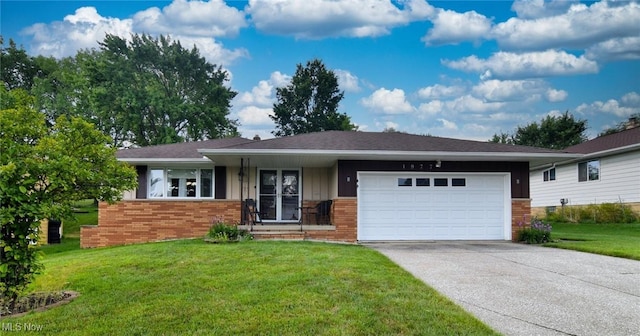 1977 Jacqueline Dr, Parma, OH 44134 - photo 1