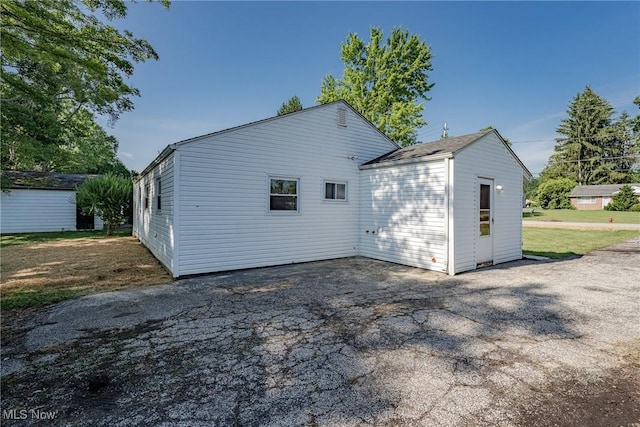 329 Cynthia Dr, Chardon, OH 44024 - photo 20