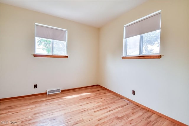 1842 Eldon Dr, Wickliffe, OH 44092 - photo 27