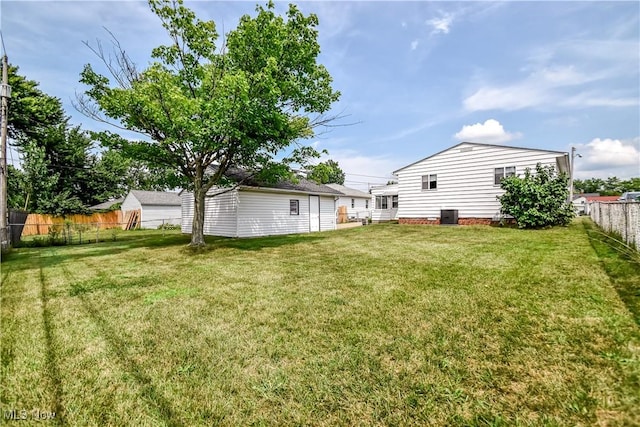 1842 Eldon Dr, Wickliffe, OH 44092 - photo 34