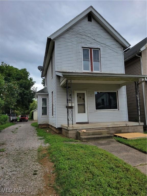 631 Locust St, Coshocton, OH 43812 - photo 1