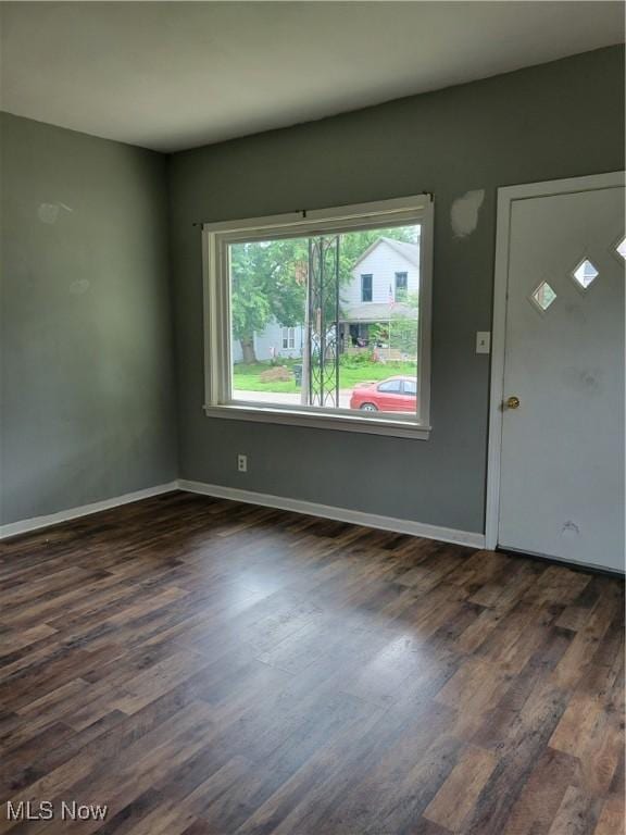 631 Locust St, Coshocton, OH 43812 - photo 11