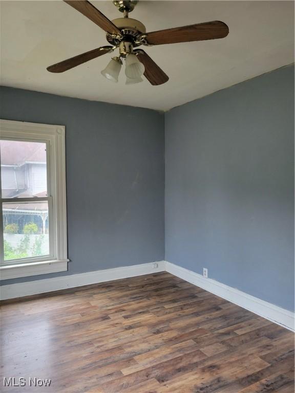 631 Locust St, Coshocton, OH 43812 - photo 15