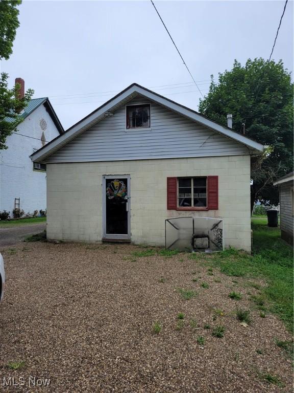 631 Locust St, Coshocton, OH 43812 - photo 21