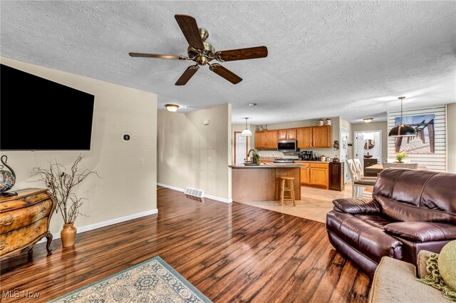 7183 Kenssington Dr, North Ridgeville, OH 44039 - photo 11