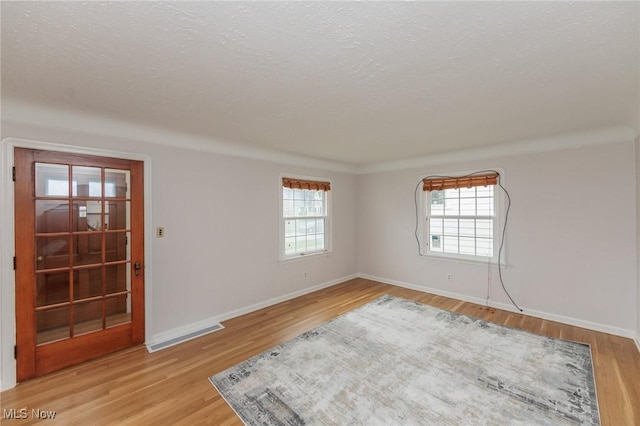 4118 Elmore Rd, Fairview Park, OH 44126 - photo 4