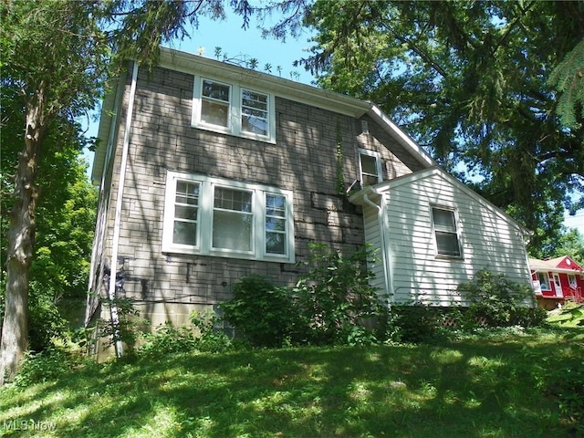 12317 Sunset Dr, Garfield Heights, OH 44125 - photo 1