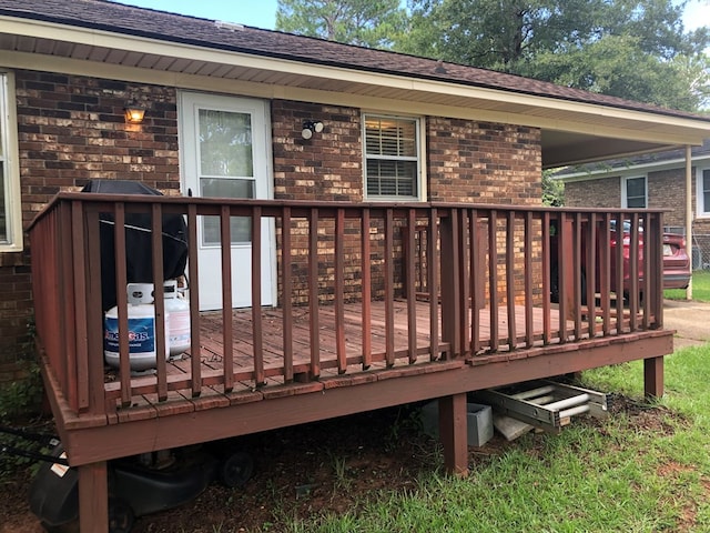 2814 Reeves Ln, Albany, GA 31721 - view of wooden terrace