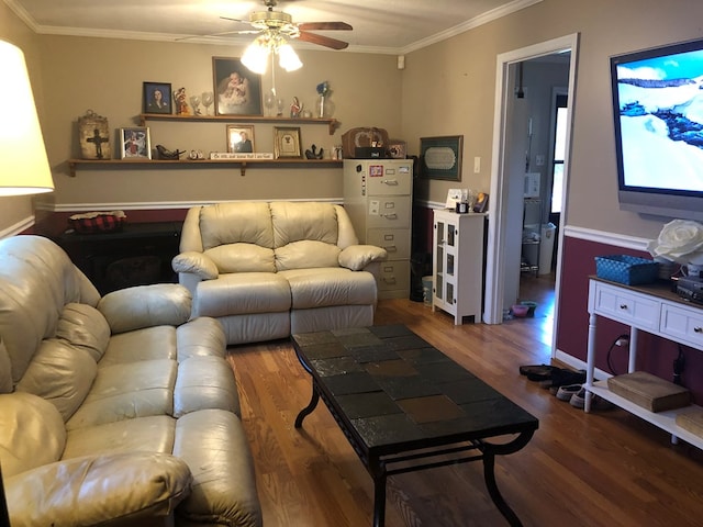 2814 Reeves Ln, Albany, GA 31721 - living area featuring ceiling fan, ornamental molding, and wood finished floors