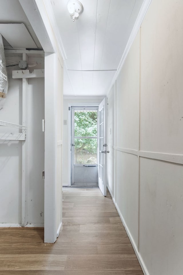 272 Ellis Rd, Plains, GA 31780 - hallway featuring crown molding and light wood finished floors