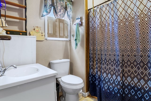 272 Ellis Rd, Plains, GA 31780 - full bath featuring toilet, curtained shower, and vanity