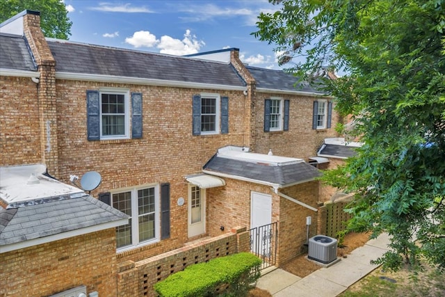 444 Kingswood Ct, Albany, GA 31707 - rear view of house with brick siding and roof with shingles
