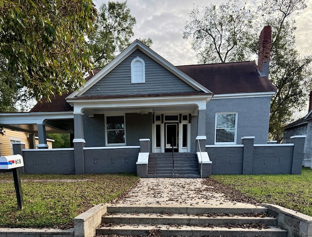 view of front of property with covered porch