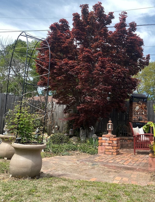 615 E 28th Ave, Cordele, GA 31015 - view of yard featuring fence