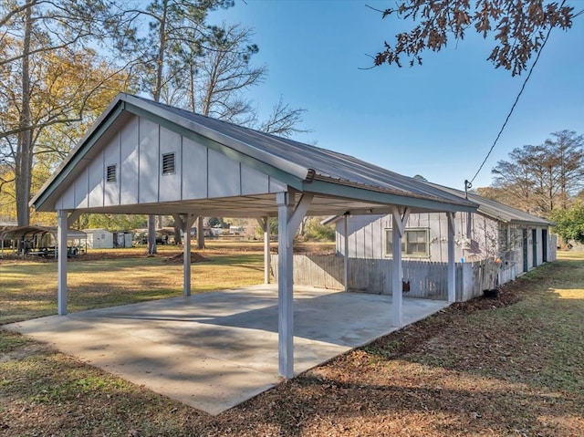 exterior space featuring a lawn