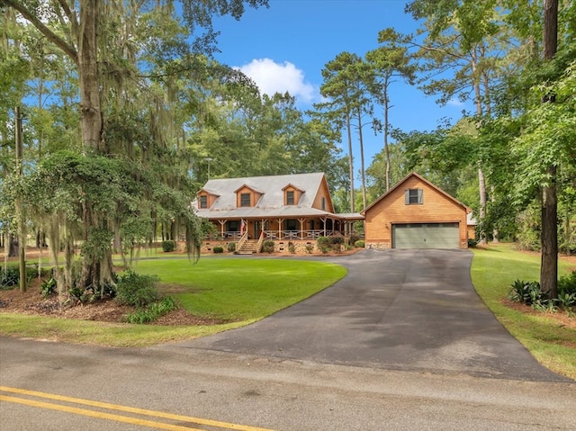 view of front of house featuring a porch and a front lawn