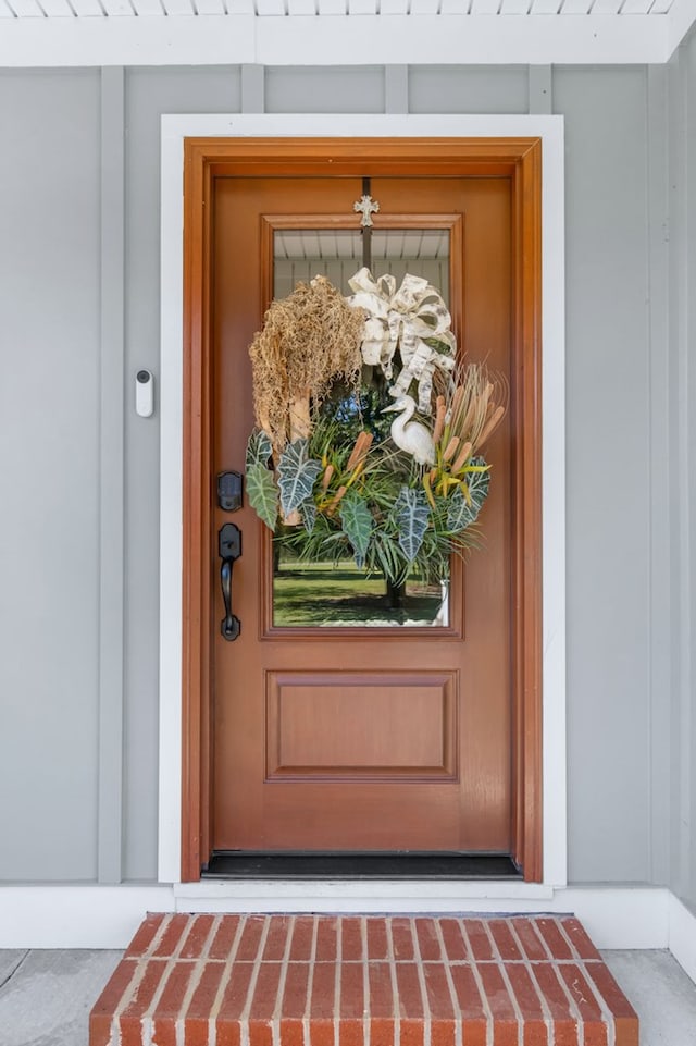 view of property entrance