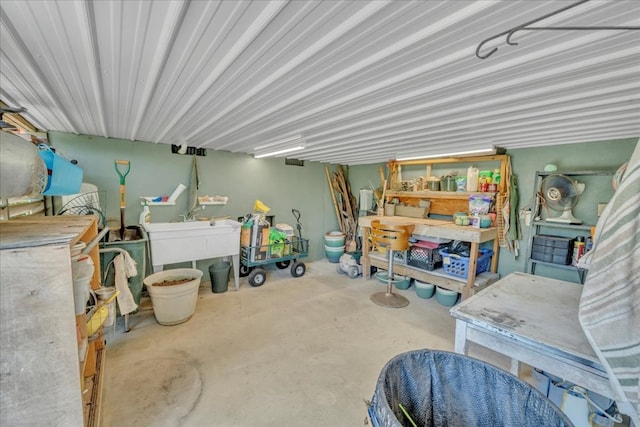 115 N Cedar Creek Rd, Cordele, GA 31015 - garage with a sink