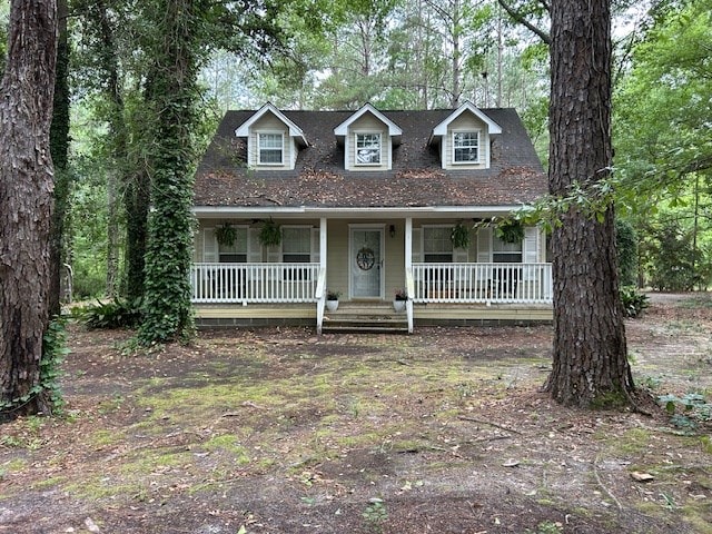 169 Wanda Rd, Cordele, GA 31015 - cape cod-style house featuring a porch