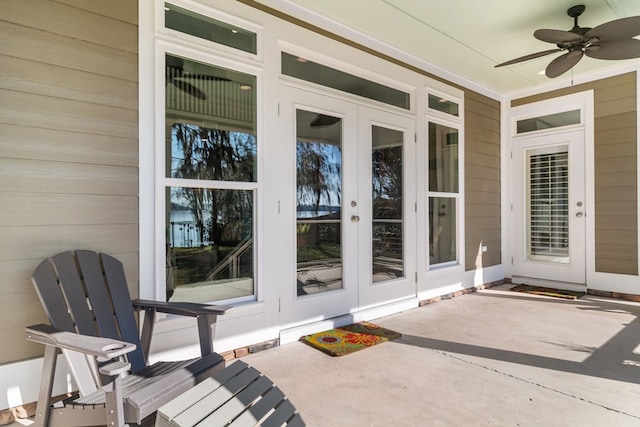 view of patio with a ceiling fan