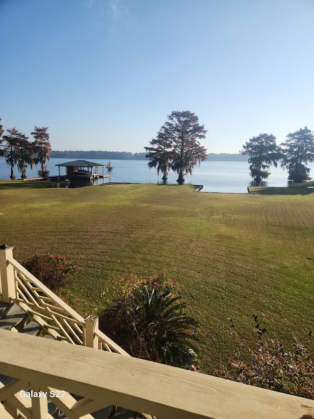 view of yard with a water view