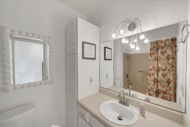 full bathroom featuring toilet, vanity, crown molding, and shower / tub combo with curtain