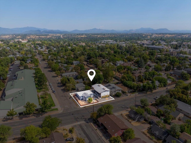 bird's eye view featuring a mountain view