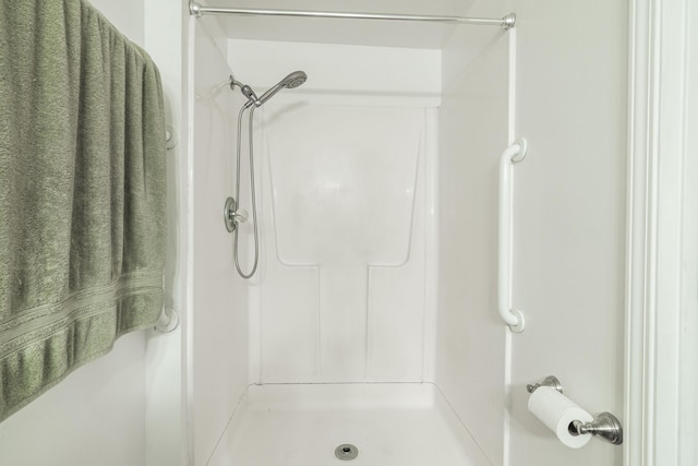 bathroom with walk in shower